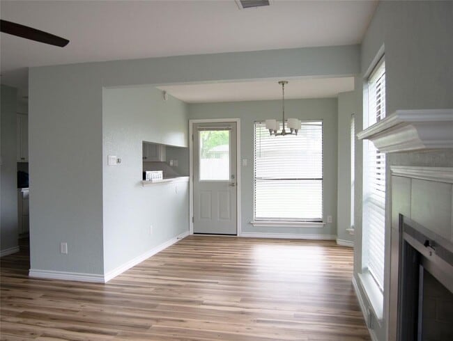 Building Photo - 2501 Autrey Dr