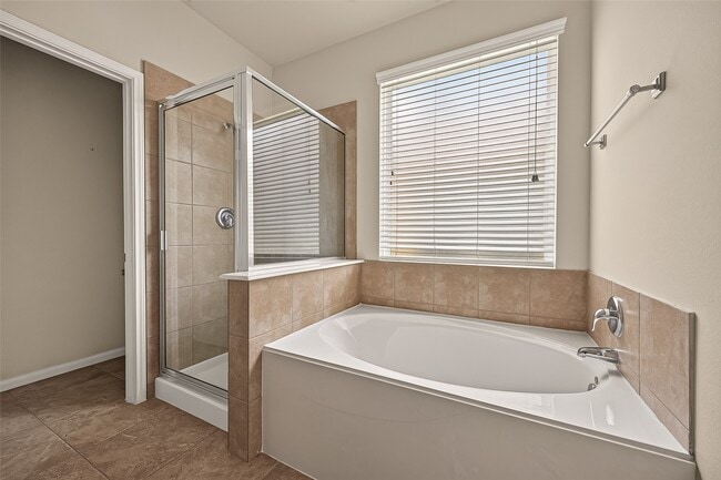 Building Photo - 24906 Clover Ranch Dr