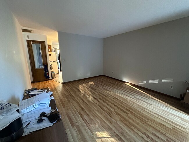 Building Photo - Radford Townhome 2 Bedroom, 1 Bathroom Ava...