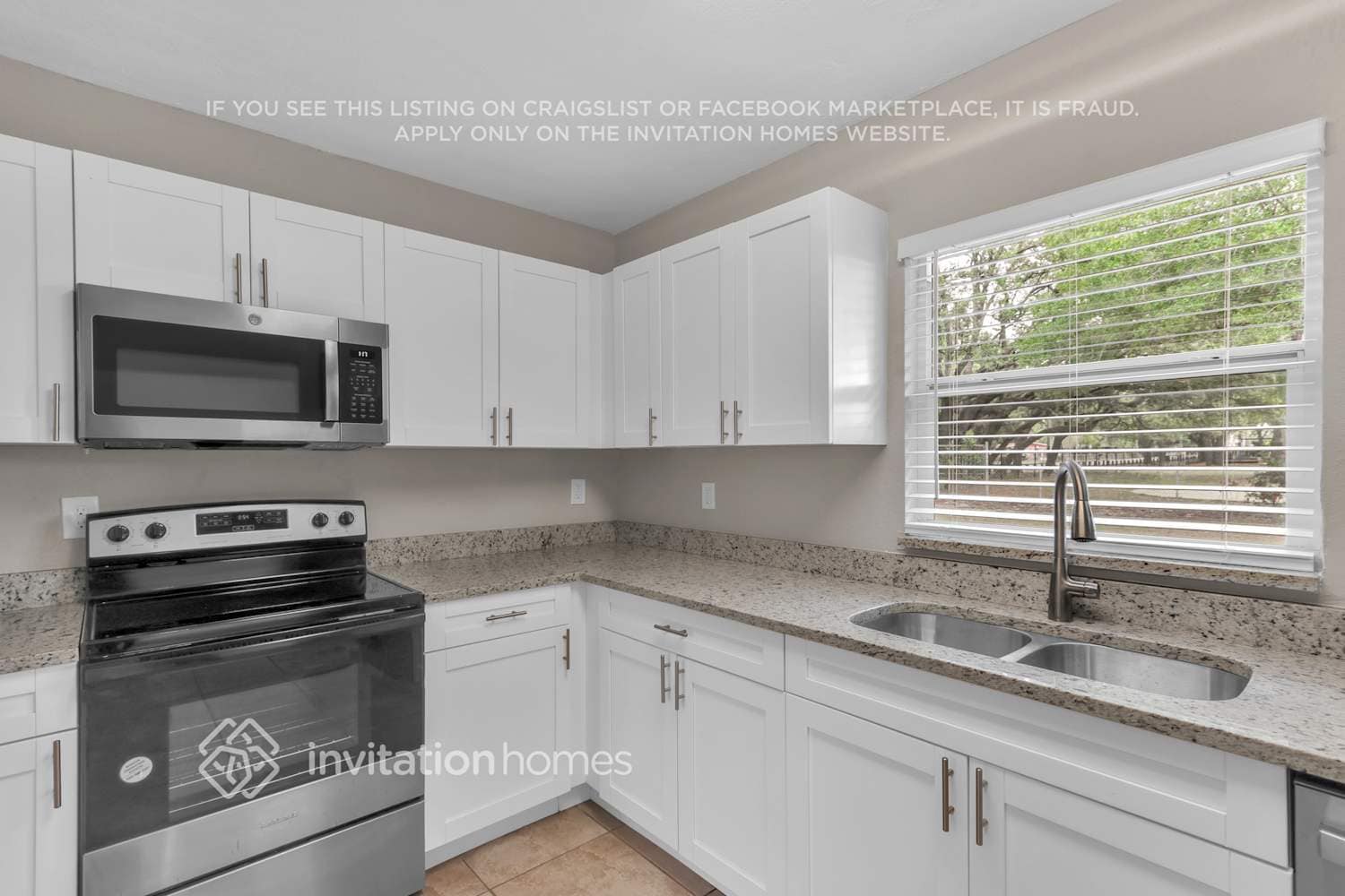 Building Photo - 6815 N 48th St