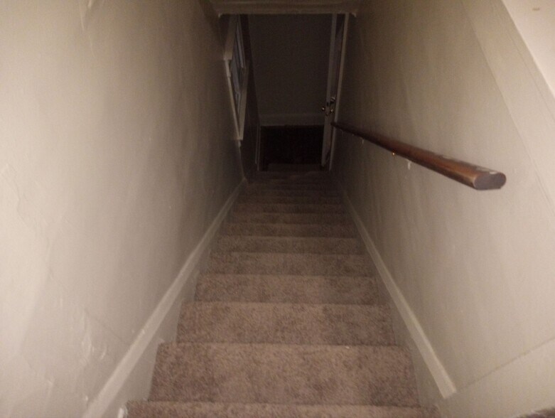 Building Photo - 1537 Remington St