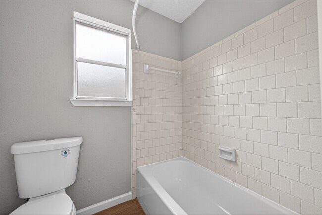 Building Photo - 9231 Baronsmede Dr