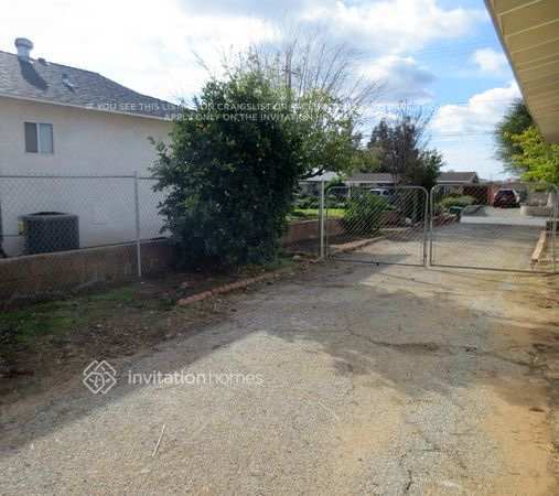Primary Photo - 1172 Elm Ave