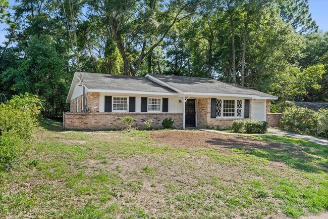 Building Photo - 5516 Brightwood Ln