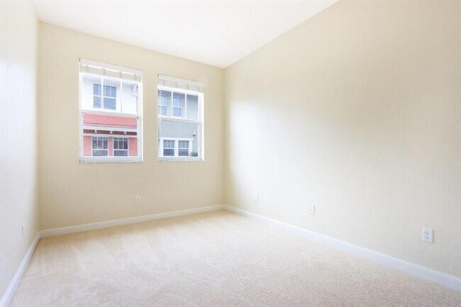 Building Photo - 690 Pacific Grove Dr