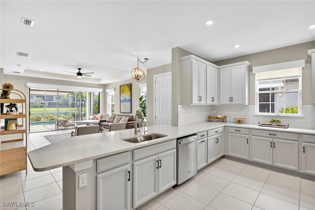 Building Photo - 15215 Tolmino St