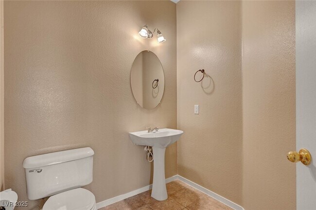 Building Photo - 893 Dancing Vines Ave