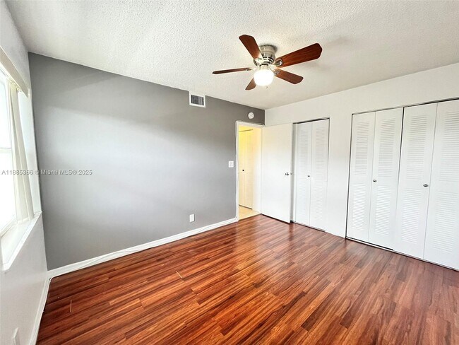 Building Photo - 8330 Sands Point Blvd