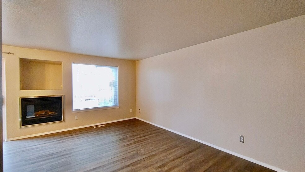 Building Photo - 20648 SW Windflower Ave