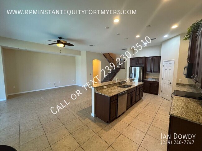 Building Photo - 8120 Banyan Breeze Way