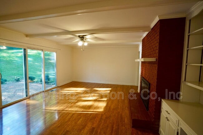 Building Photo - 5345 Green Valley Ct