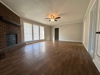 Building Photo - "3-Bedroom Home on Breckenwood Drive"