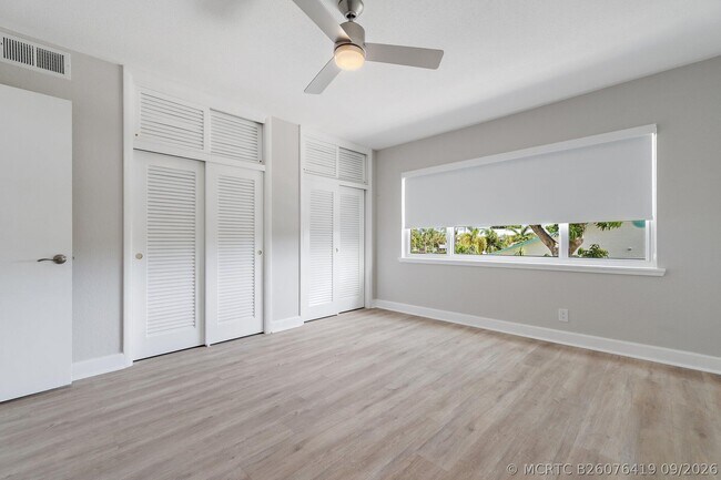 Building Photo - 624 Southwind Cir