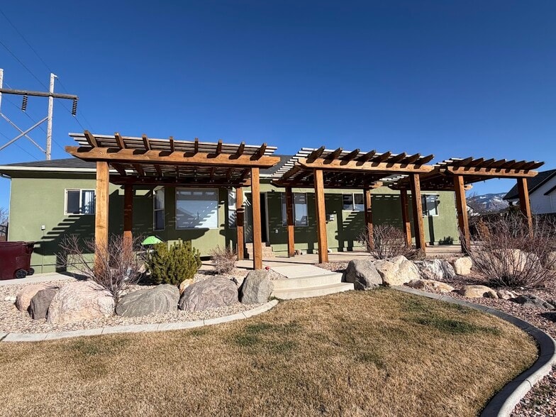 Building Photo - 818 S 4425 W