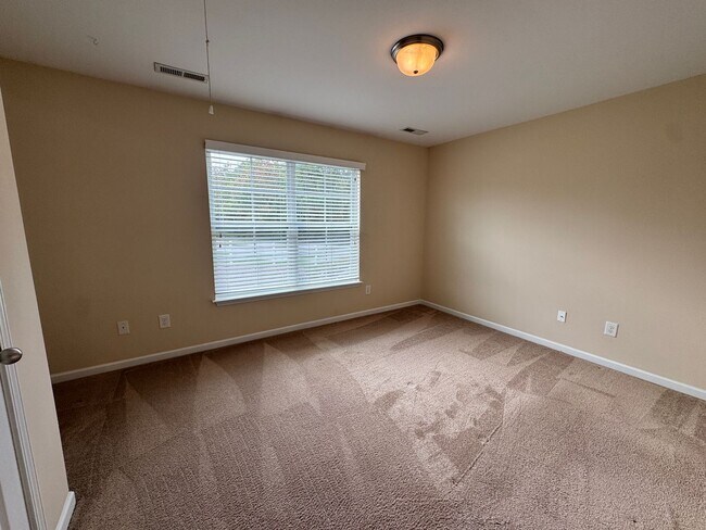 Building Photo - 5564 Farm House Trail