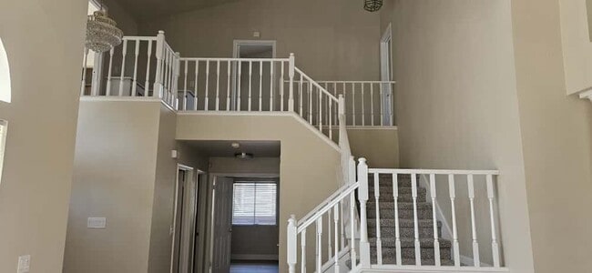 Building Photo - 270 Camelot Dr