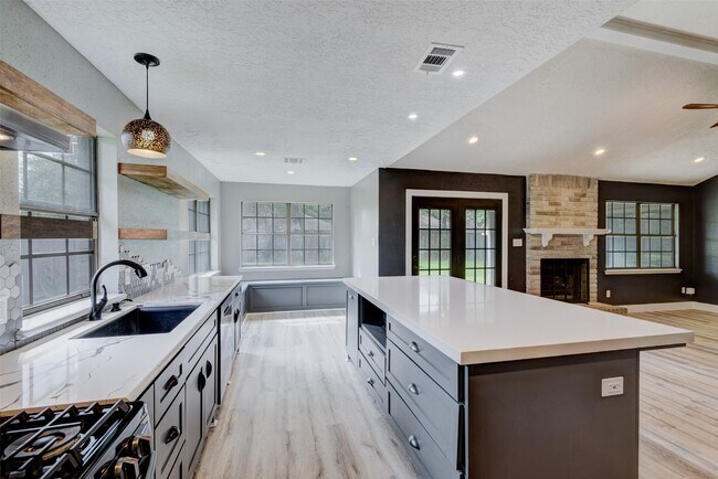 Primary Photo - 21322 Greenham Dr