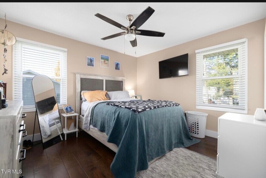 Building Photo - 2916 Newbern Dr