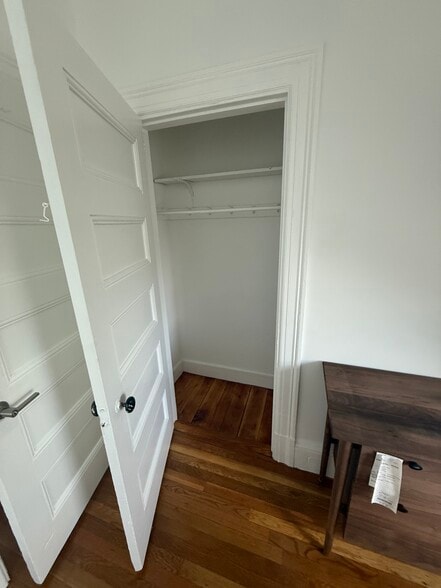 Building Photo - 96 Munroe St