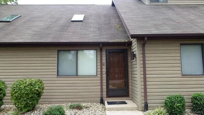 Building Photo - 435 Ponderosa Ave