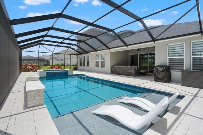 Building Photo - 33875 Castaway Lp