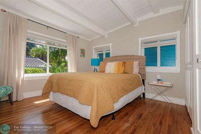 Building Photo - 1936 Harbour Inlet Dr