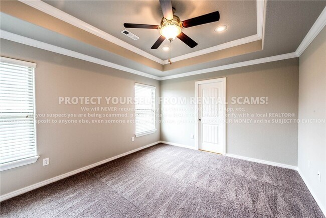 Building Photo - 4456 W Wales Dr