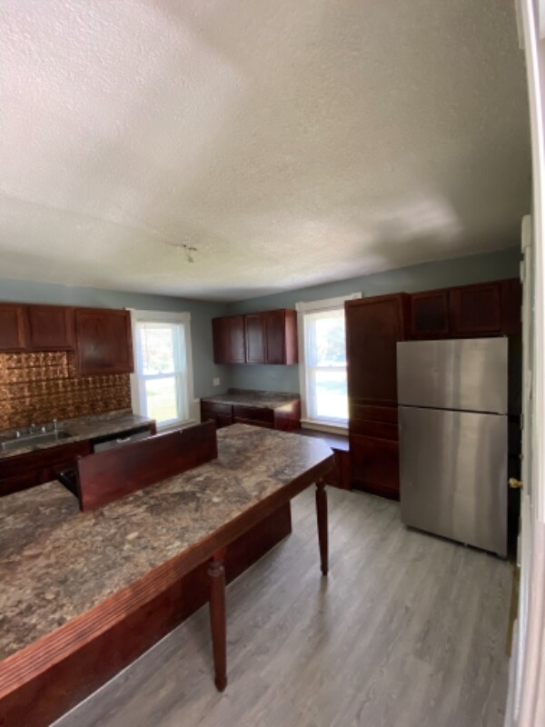 Building Photo - 1712 Seiler Rd
