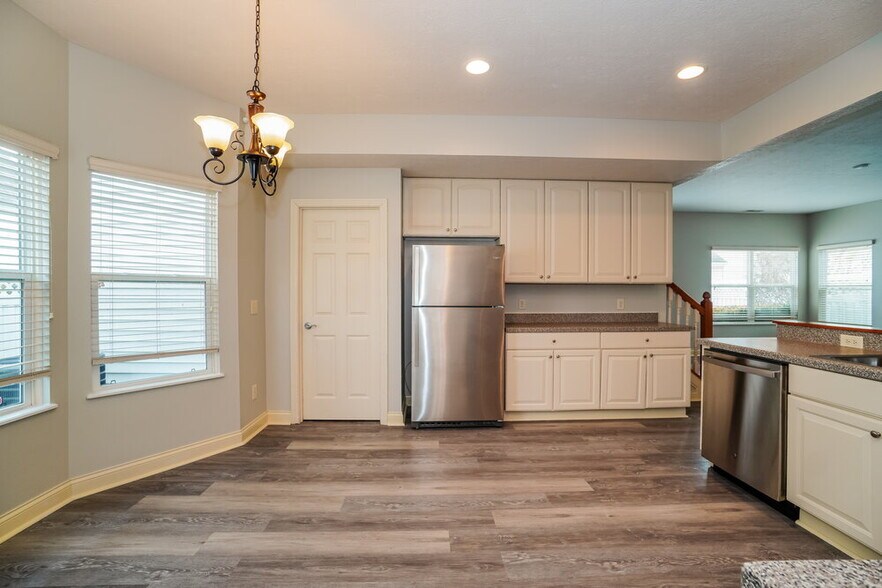 Building Photo - 7209 Upper Albany Dr