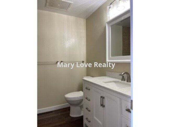 Building Photo - 79-7199-7199 Mamalahoa Hwy