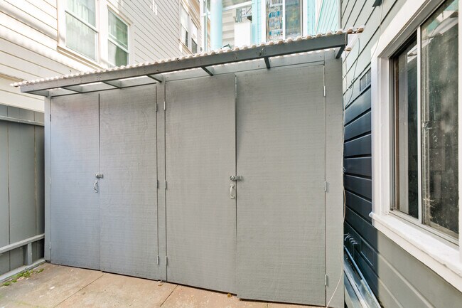 Building Photo - 2130 Mason St