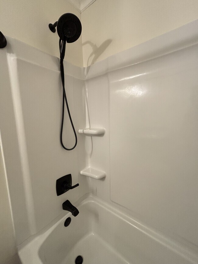 Building Photo - 315 Sidney Martin Rd