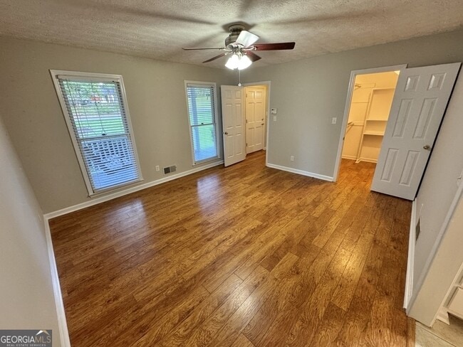 Building Photo - 45 Gentry Dr
