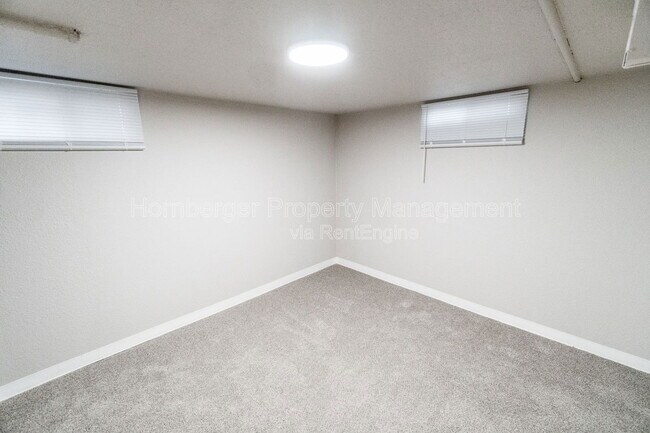 Building Photo - 11904 E 10th Ave