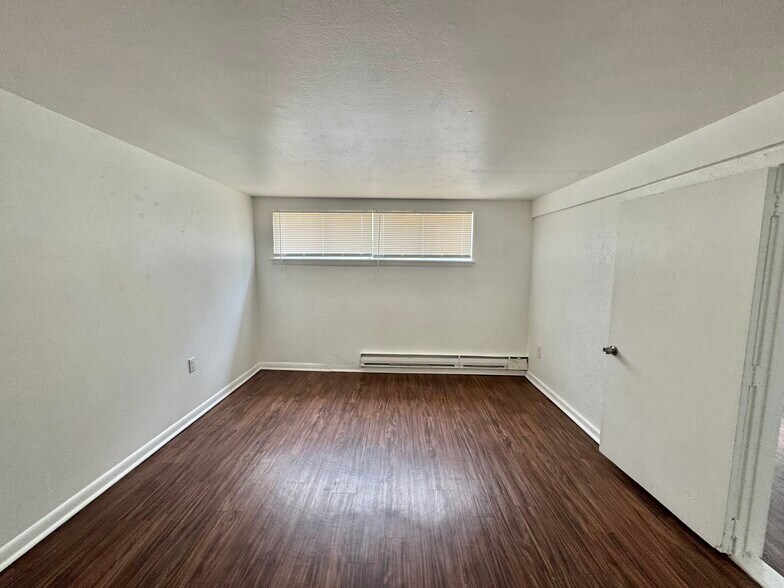 Building Photo - 442 Babb Dr