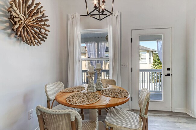 Building Photo - 156 Meadow Ave