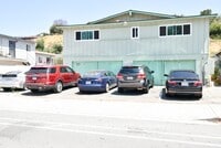 Building Photo - 3 Bedroom, 1.5 Bath Apartment with Garage ...