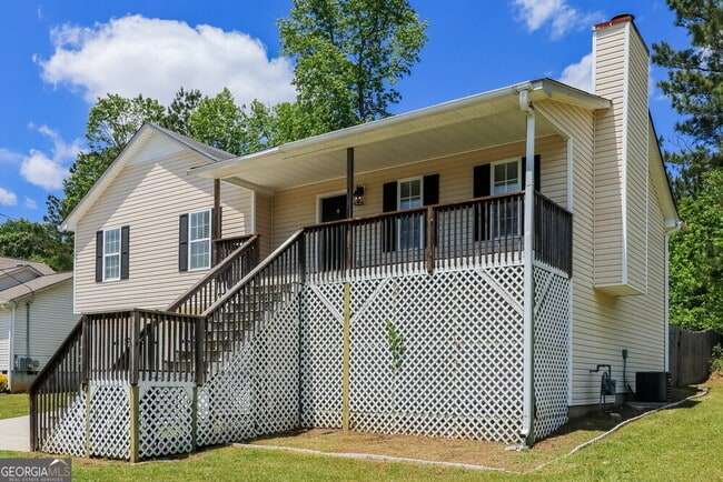 Building Photo - 425 River Trace Dr