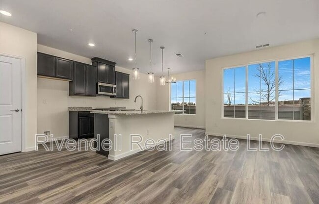 Building Photo - 23703 E Ida Pl