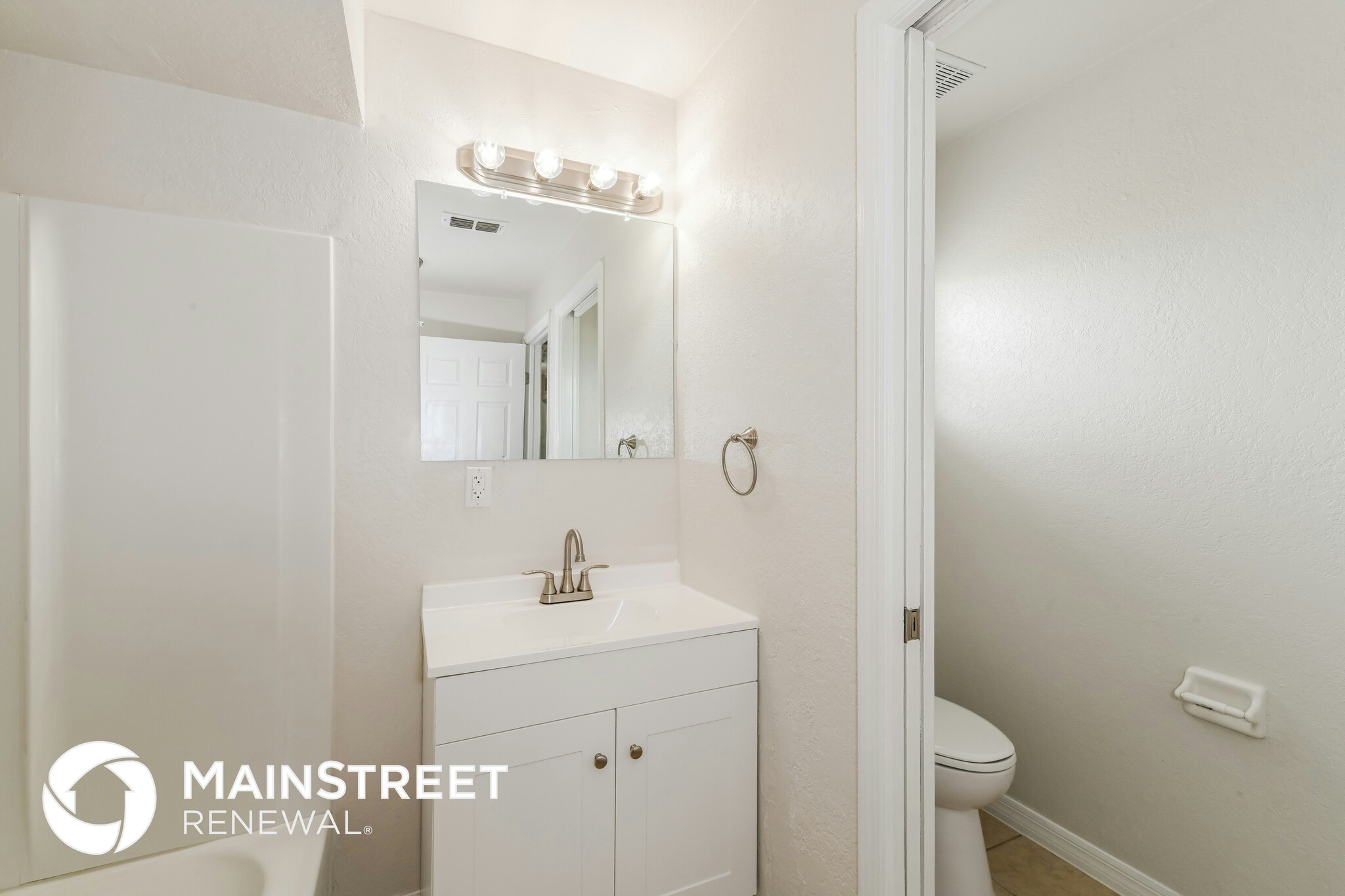 Building Photo - 1610 NE 43rd Terrace