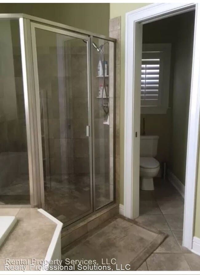 Building Photo - 4 br, 3.5 bath House - 8312 Chadburn Crossing