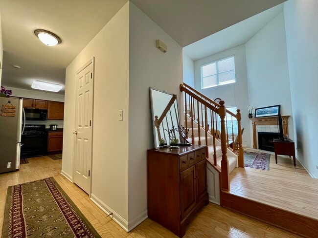 Building Photo - 3259 Cool Springs Ct