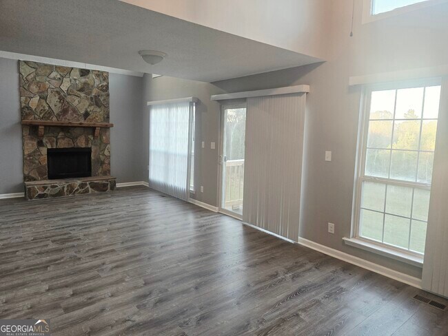 Building Photo - 1390 Oconee Rd