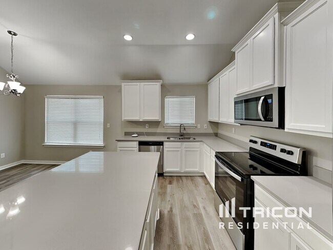 Building Photo - 205 Old Spanish Trail