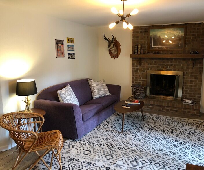 Living Room - 2910 Aspen Dr