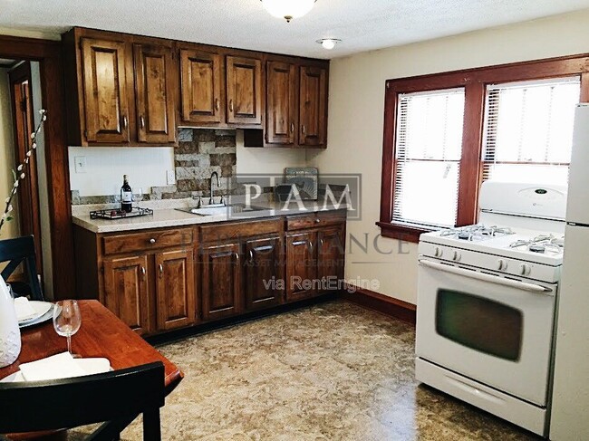 Building Photo - 1443 S 51st St