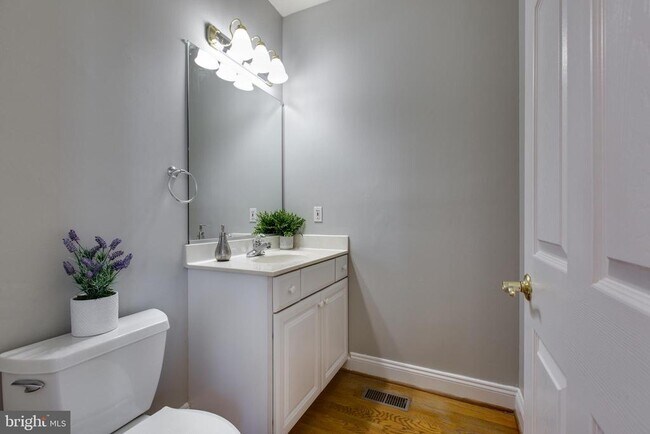 Building Photo - 2106 Beckett Way