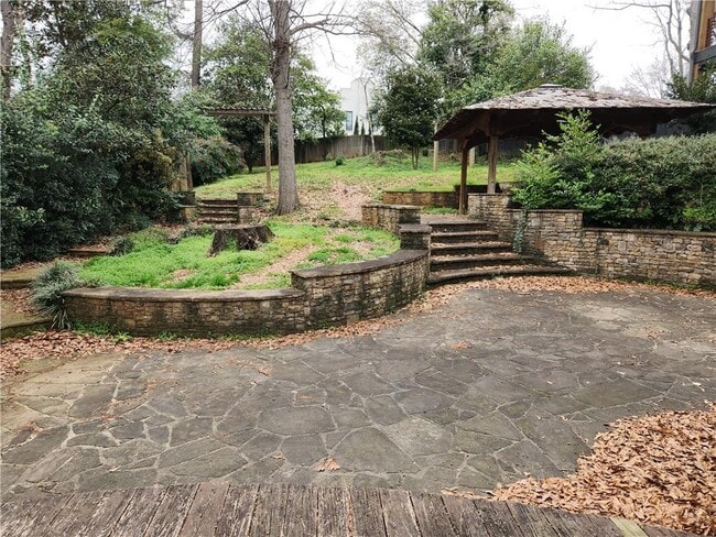 Building Photo - 836 Ponce De Leon Terrace NE