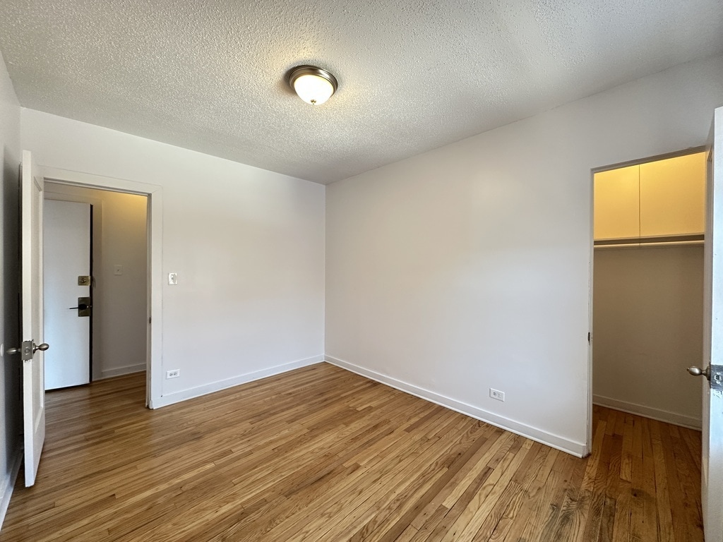 Building Photo - 7147 S Constance Ave