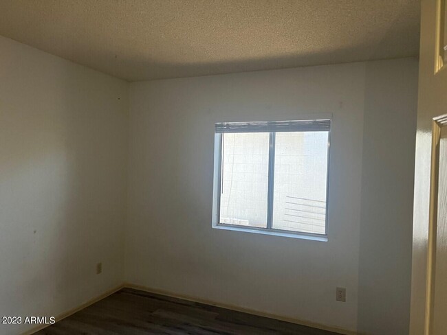 Building Photo - 5733 W Mescal St